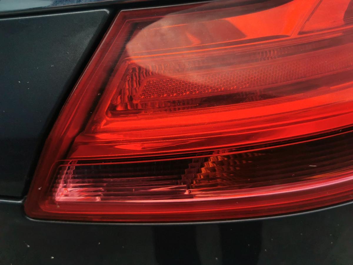Opel Insignia A Tourer Rückleuchte Schlussleuchte Rücklicht hinten rechts Kombi