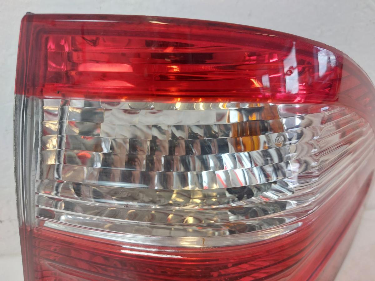 Mercedes E Klasse S211 Rückleuchte Schlussleuchte Rücklicht aussen rechts Kombi
