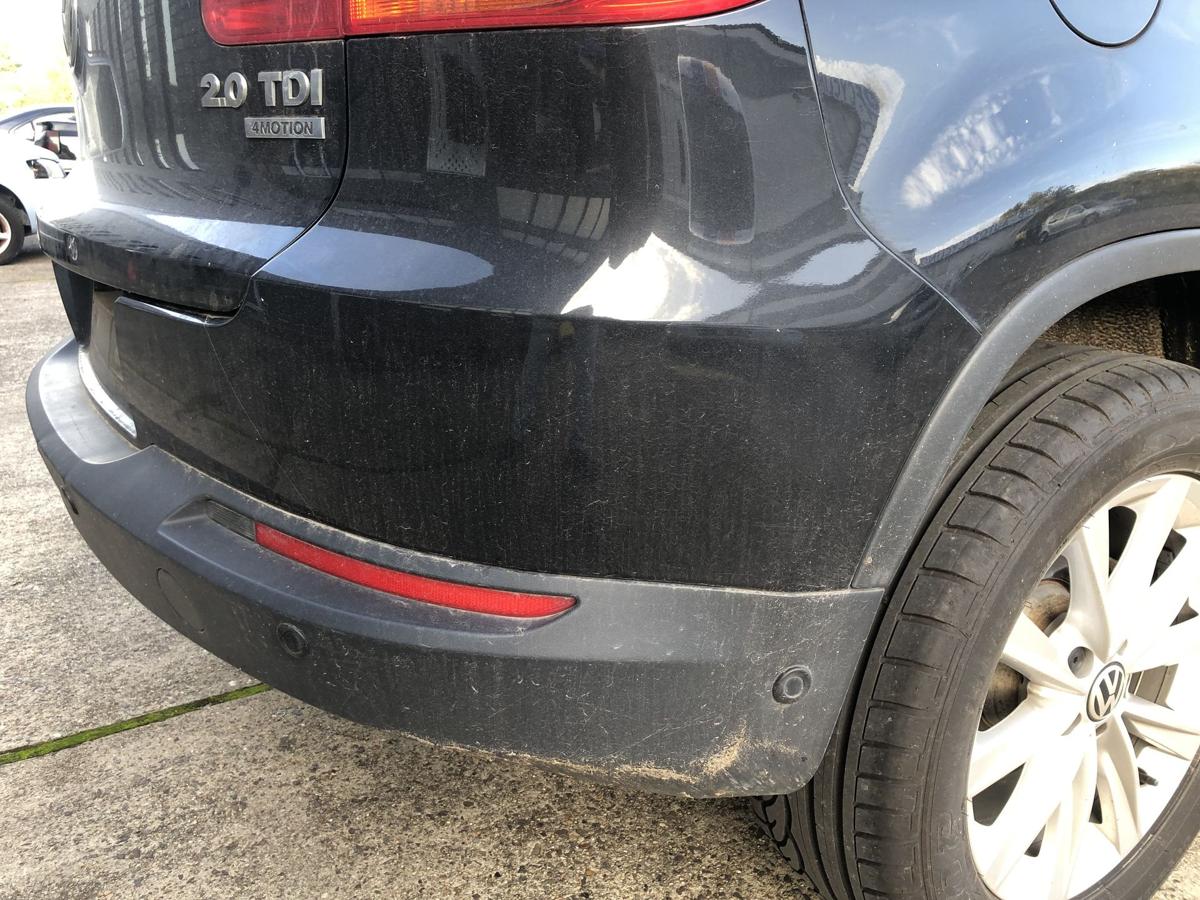 VW Tiguan 5N ab 2011 Stoßfänger hinten Heckstoßstange Heckschürze PDC AHK LC9X