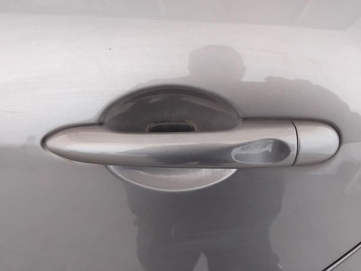Renault Grand Scenic III T&uuml;r hinten links TEKNG Gris Cassiop&eacute;e BJ2012 Mangel