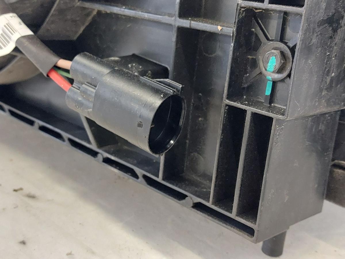 NIO ET7 Elektro K&uuml;hlerpaket mit Wasserk&uuml;hlerm Klimak&uuml;hler und Elektrol&uuml;fter