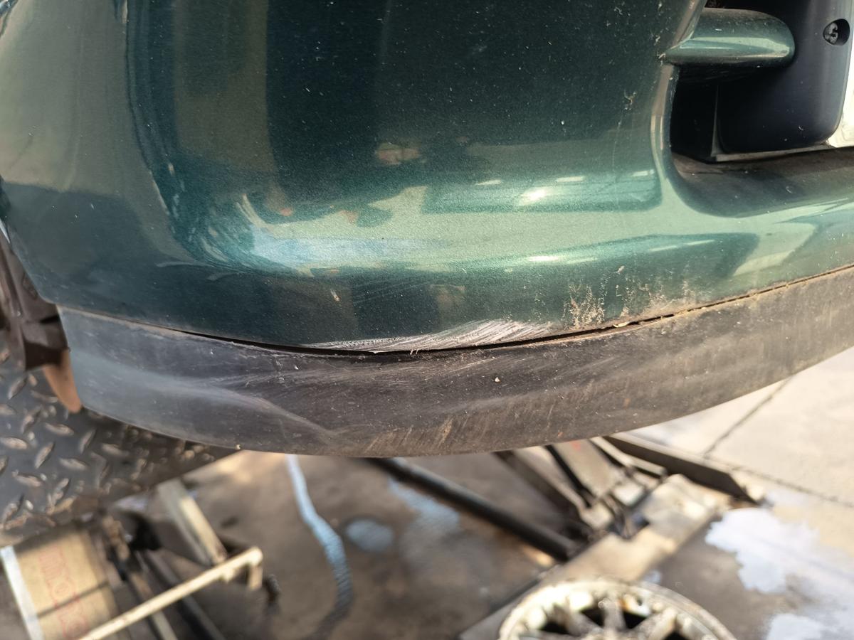 Renault Clio I B/C57 Sto&szlig;stange F&auml;nger vorn Front Phase 2 963 Englischgr&uuml;n
