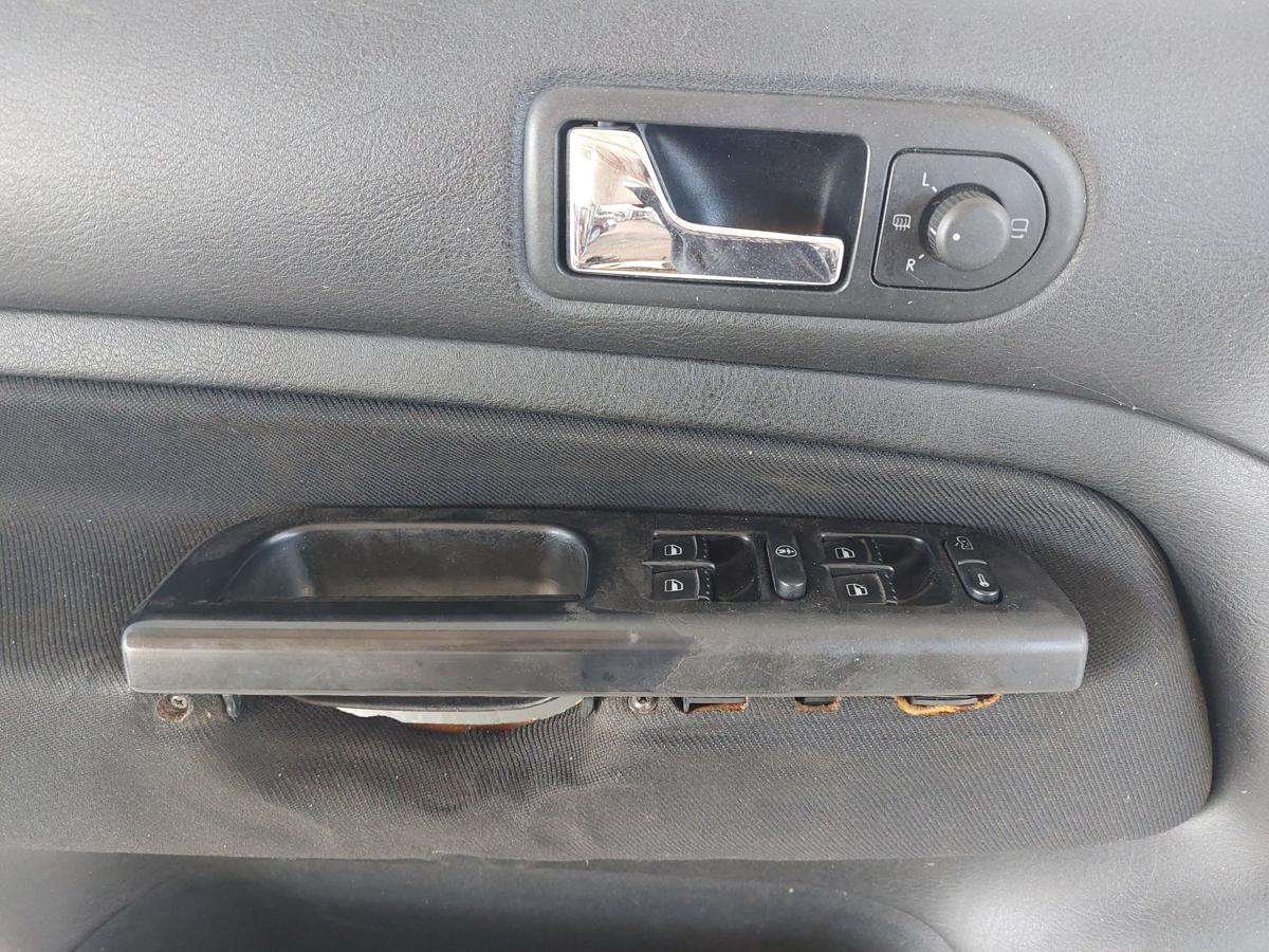 VW Golf 4 Bora 1J Variant Türverkleidung vorn links Türpappe Innenverkleidung