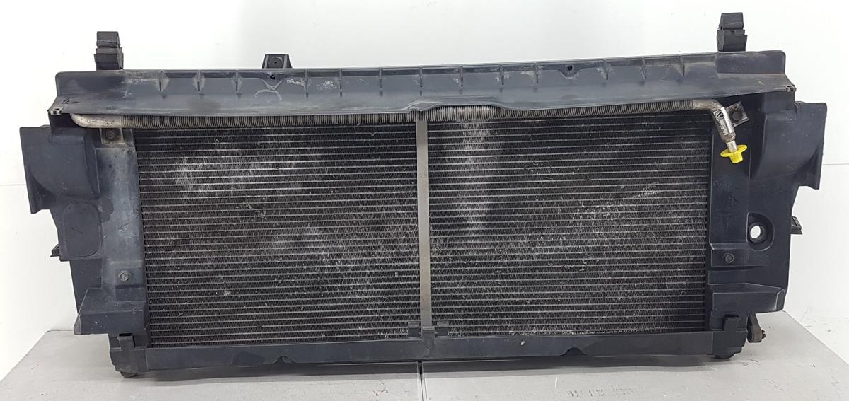VW T4 K&uuml;hlerpaket mit Elektrol&uuml;fter 701121207B Bj1995 kurzer Vorbau