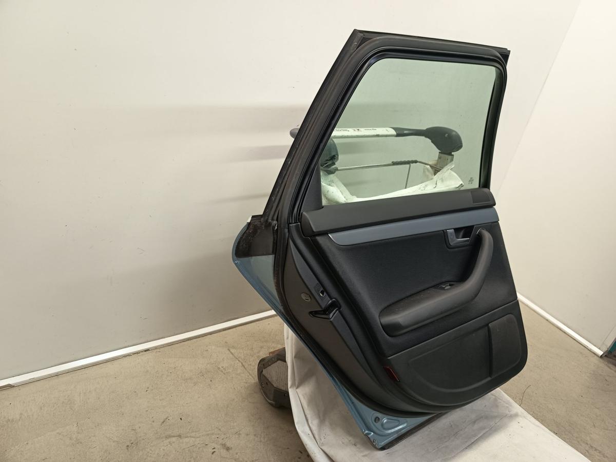 Audi A4 8E Avant orig Tür hinten links Fahrerseite LY5J-Liquidblaumet. Bj 2005