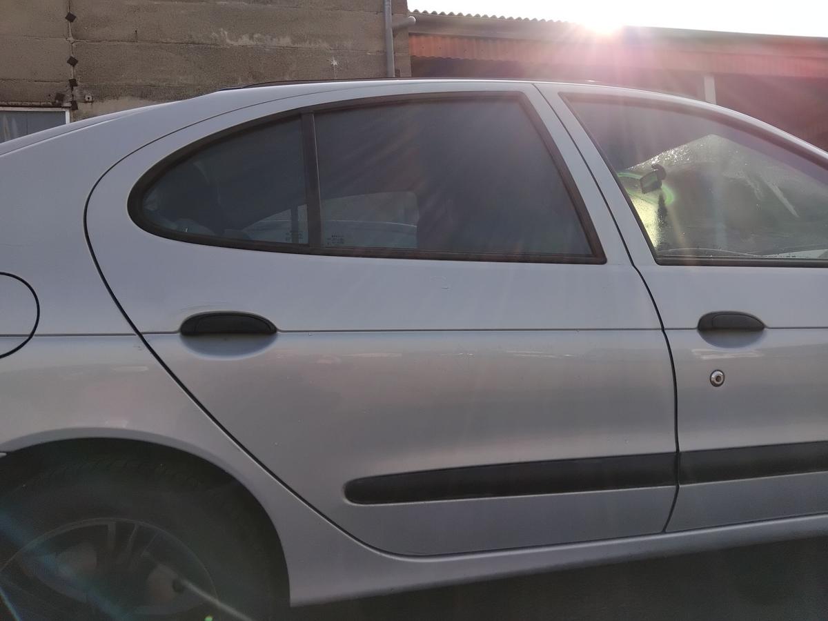 Renault Megane 1 BA T&uuml;r hinten rechts 5-t&uuml;rig Flie&szlig;heck MV632 Gris Boreal BJ2001