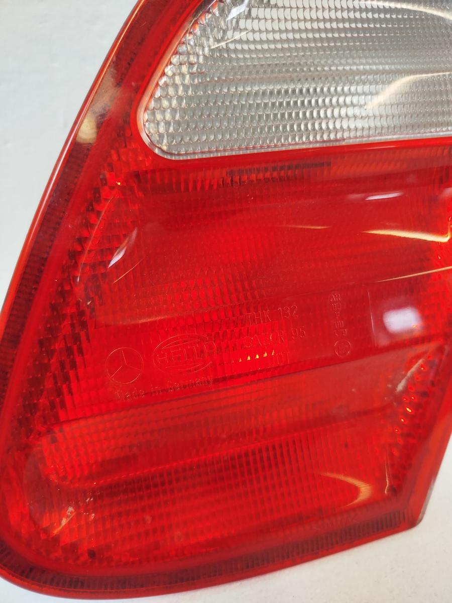 Mercedes CLK W208 Mopf Rückleuchte rechts Heckleuchte Heckklappe Coupe Hella OEM
