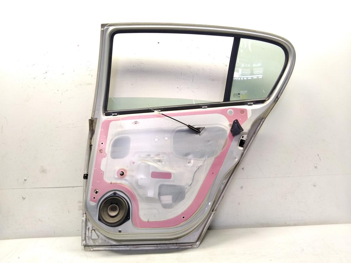 Opel Astra H Tür hinten rechts 5-türig Fliessheck 1RU Pannacotta BJ2004