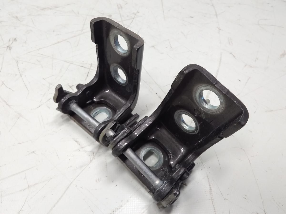 Opel Combo E original Satz Türscharniere vorn links unfallfrei Bj.2023