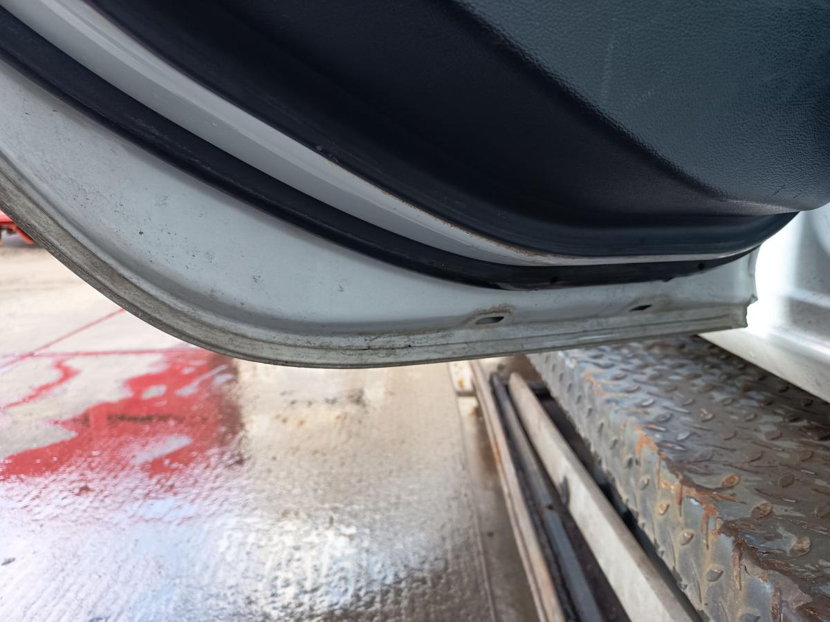 Opel Astra J Sports Tourer original T&uuml;r hinten links Fond Z40R Schneewei&szlig; Bj2013