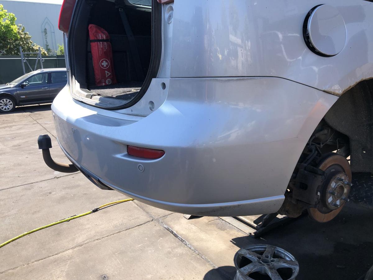 Mazda 5 original Stoßstange Fänger hinten/Heck 22V Satinsilber Bj 2006