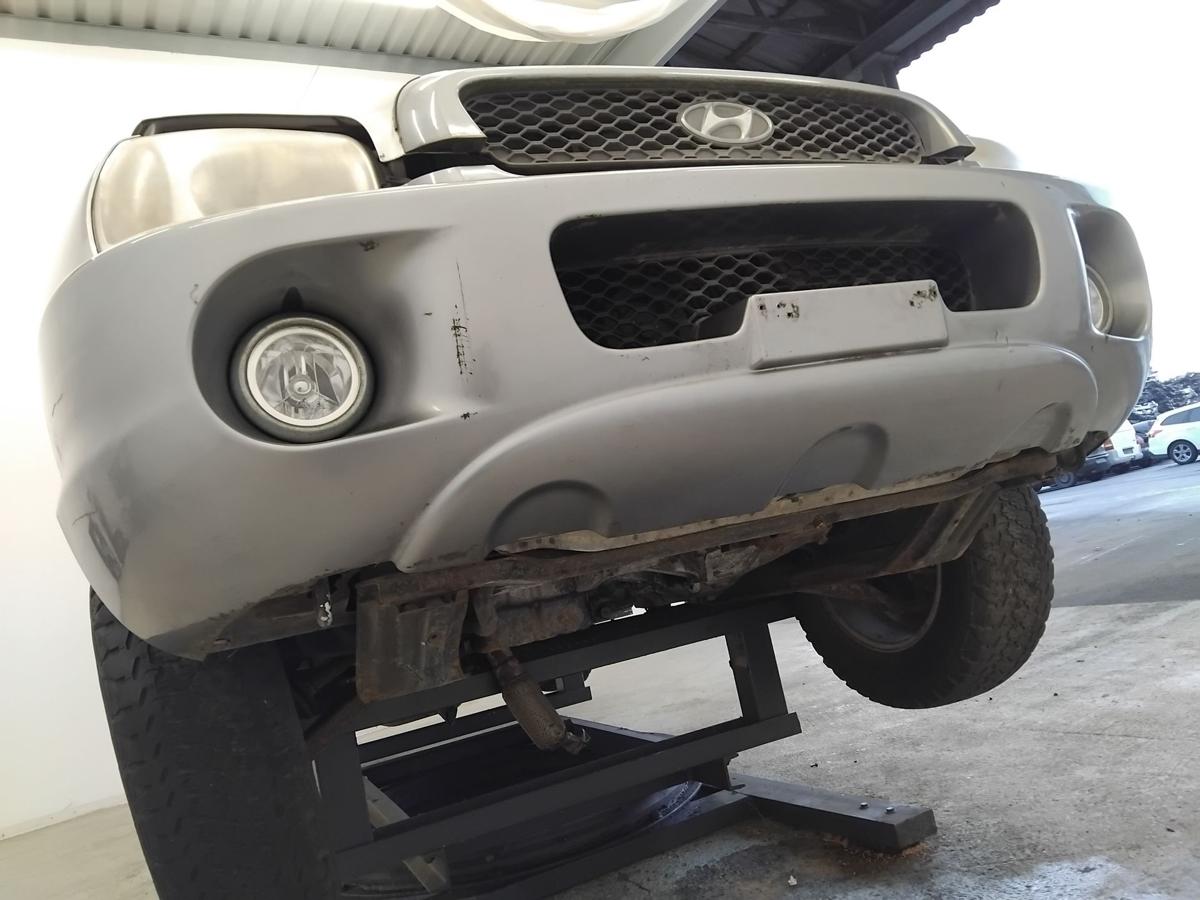 Hyundai Santa Fe SM original Stoßstange Stossfänger vorn grau BJ2003