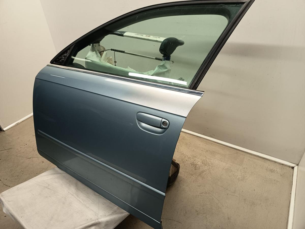 Audi A4 8E Avant original Tür vorn links LY5J-Liquidblaumet. Bj 2005