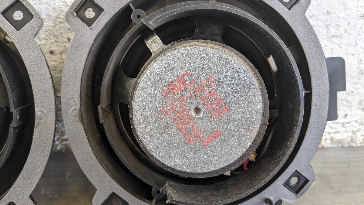 Hyundai i10 PA Lautsprecher T&uuml;r vorn links und rechts 963000X200 963000X210