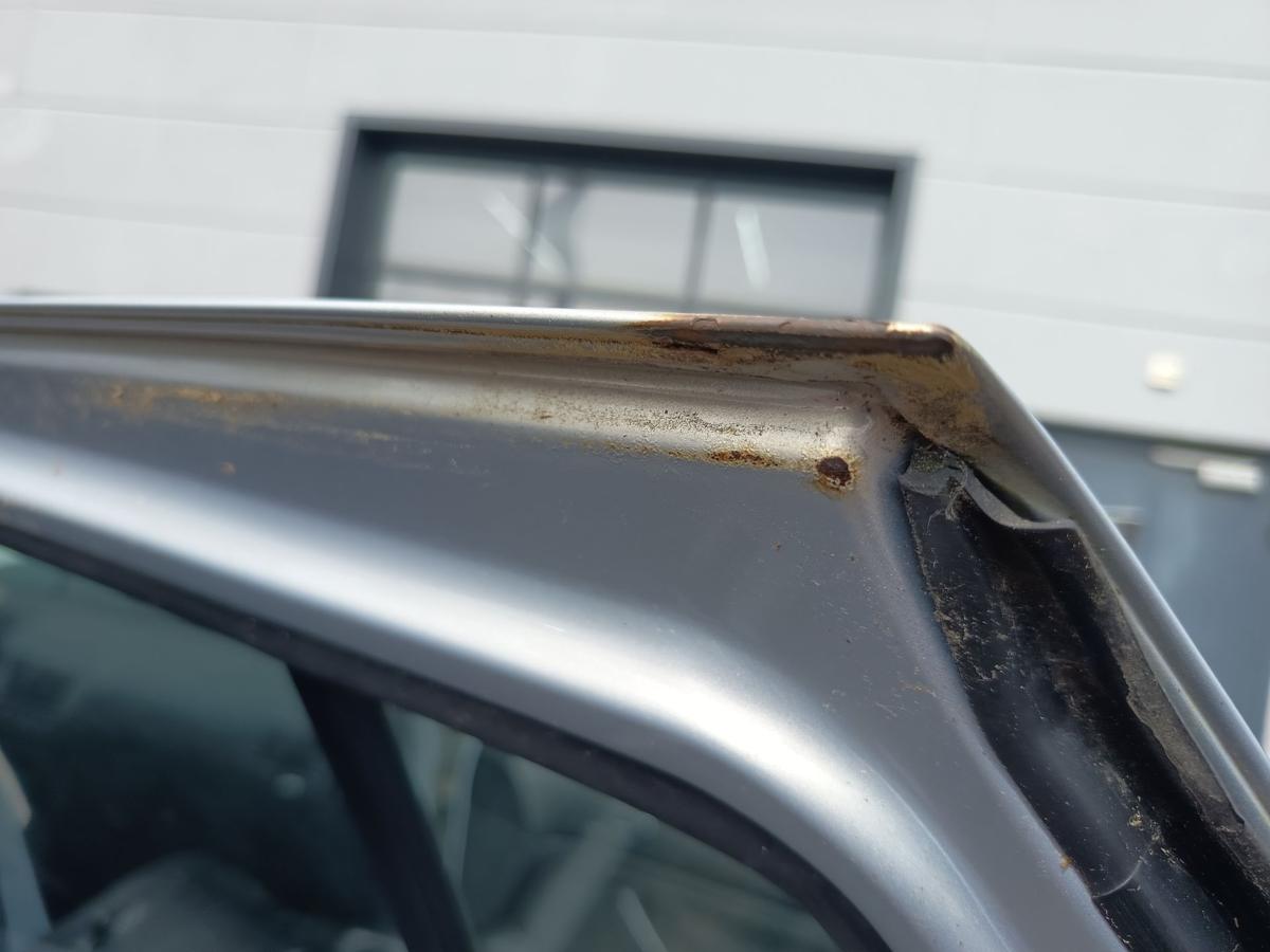VW Golf IV original T&uuml;r hinten rechts Fond Rohbau B7Z Satinsilber Bj 1998