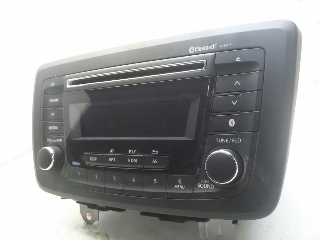 Suzuki Baleno Bj.2016 original Radio FUJITSU 3910168PF0