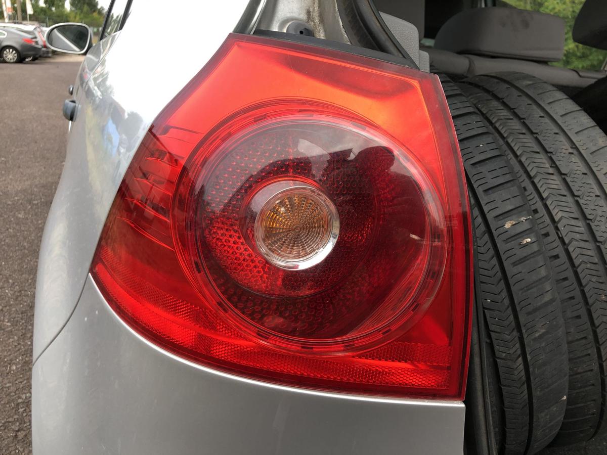 VW Golf 5 1K R&uuml;ckleuchte links au&szlig;en Ecke R&uuml;cklicht Heckleuchte 3 und 5 t&uuml;rer