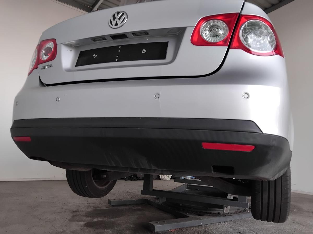 VW Jetta V 1K2 orig Sto&szlig;f&auml;nger Sto&szlig;stange hinten PDC LA7W reflexsilber BJ2007