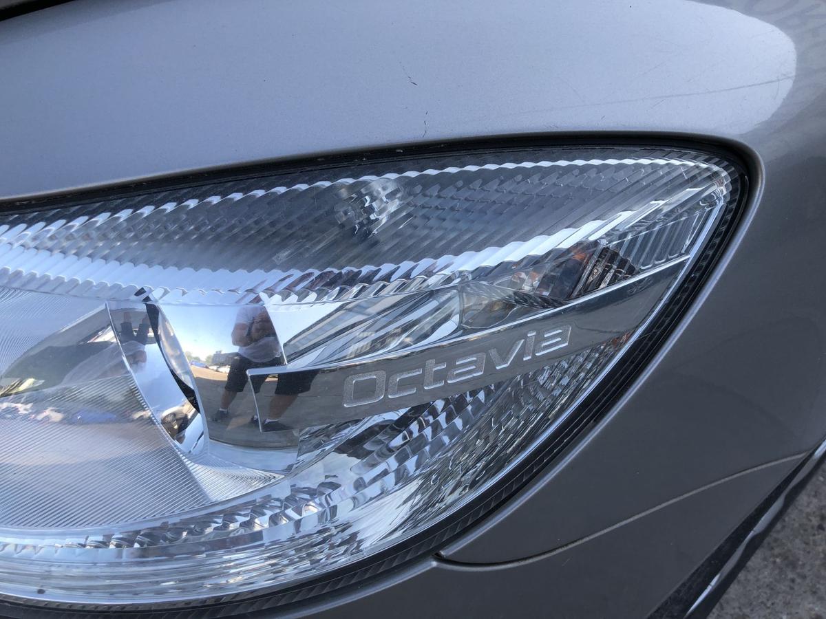 Skoda Octavia 1Z ab09 Scheinwerfer links Hauptscheinwerfer Halogen Hella