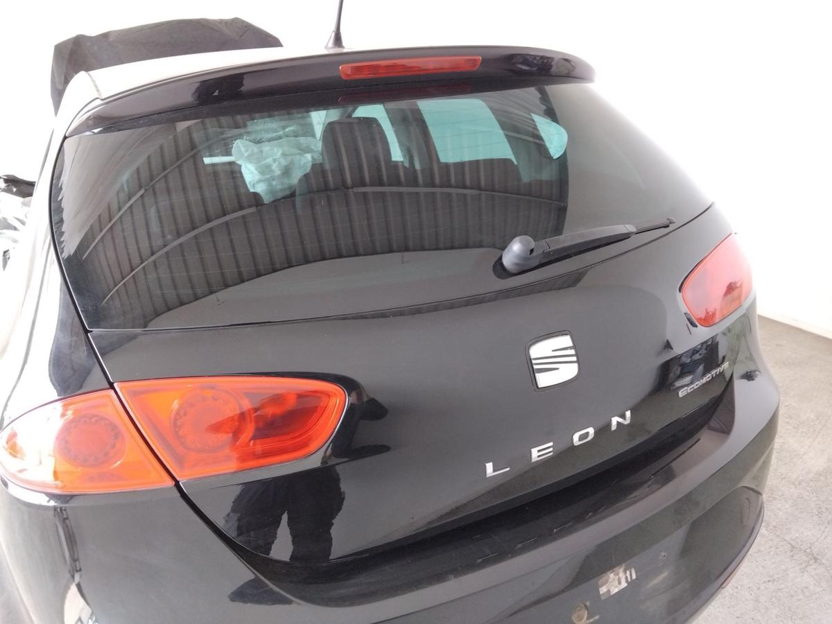 Seat Leon 2 1P Heckklappe phantomschwarzmetallic LZ9Y inkl. Scheibe BJ2012
