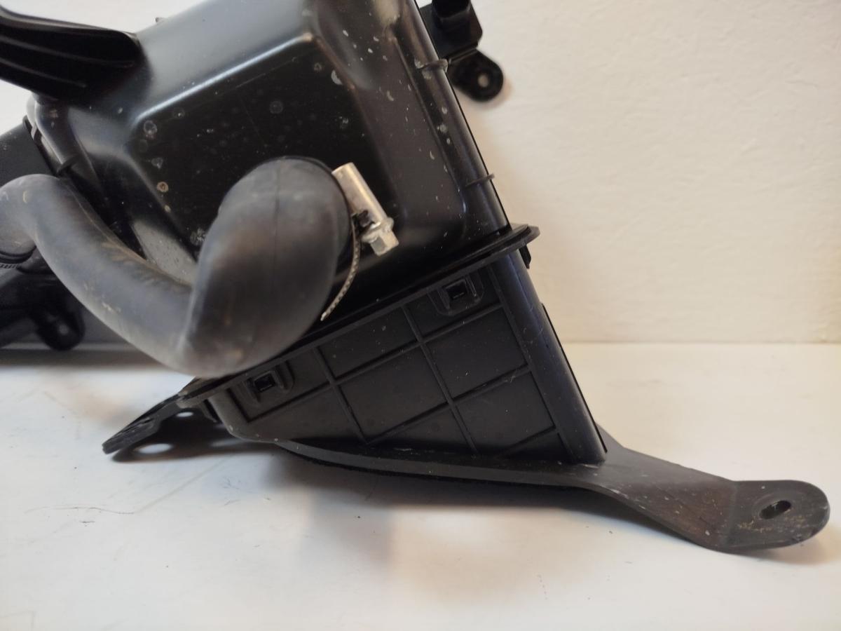 NIO EL6 Elektro SUV Luftf&uuml;hrung Frischluft Innenraum Luftzufuhr OEM