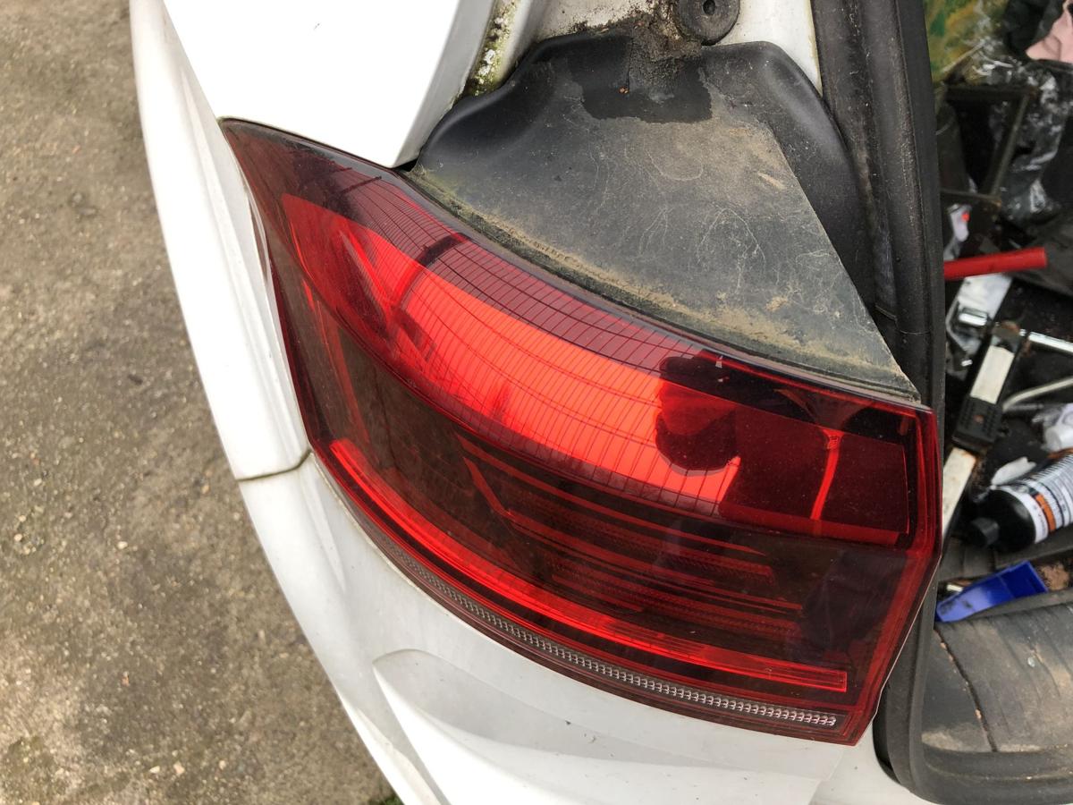 VW Golf Sportsvan AUV ab17 R&uuml;ckleuchte au&szlig;en links LED R&uuml;sckscheinwerfer