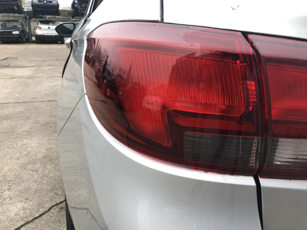 Opel Astra K B16 Caravan Rückleuchte links außen Ecke Rücklicht kein LED