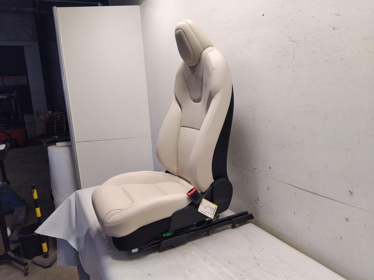 Tesla Model S Facelift Sitz vorn rechts Beifahrersitz elektr. Leder cream 2023
