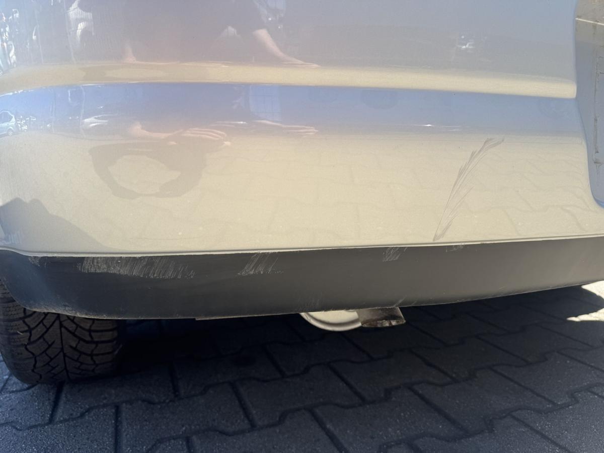 Nissan Tiida original Sto&szlig;stange Stossf&auml;nger hinten K23 Brilliant Silver Metallic Bj.2009