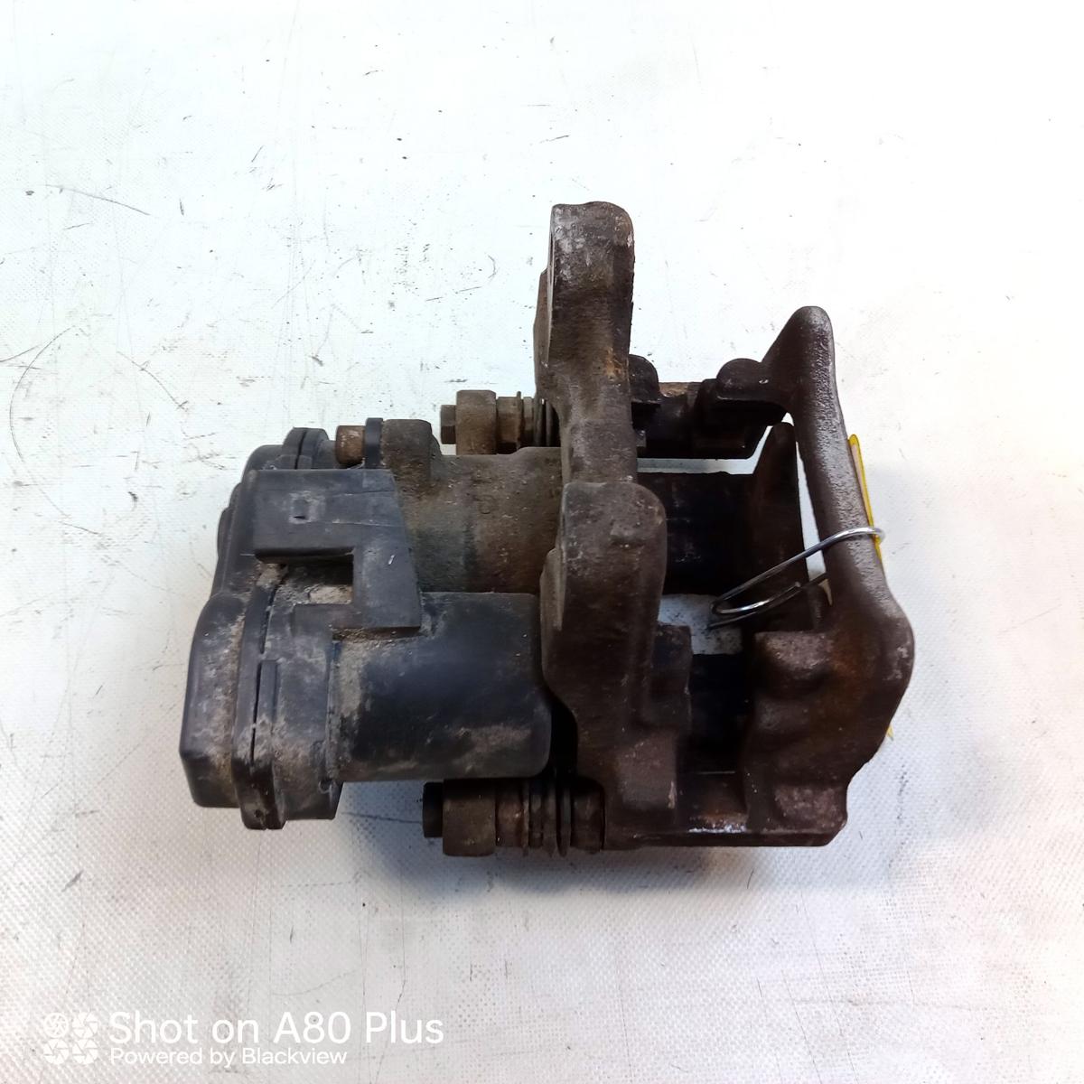Seat Alhambra 7N original Bremssattel Hinterachse links mit Stellmotor Bj.2015