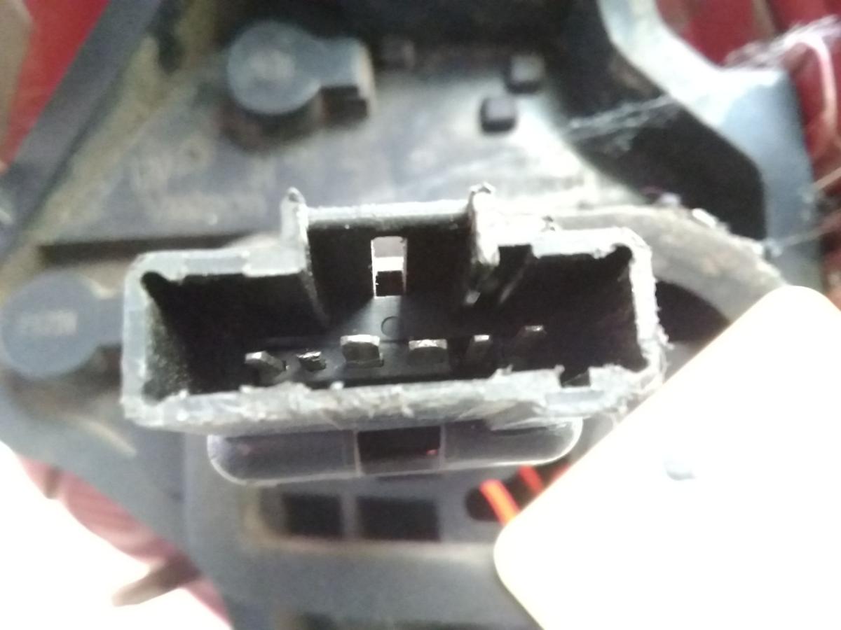 Peugeot 207 SW Kombi orig R&uuml;ckleuchte Heckleuchte Schlussleuchte rechts BJ2008