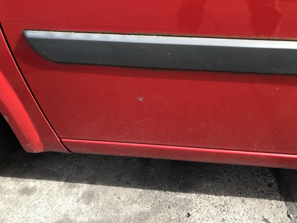 Renault Megane 2 II Grandtour T&uuml;r vorne links Fahrert&uuml;r Rohbau OV727 Spanischrot