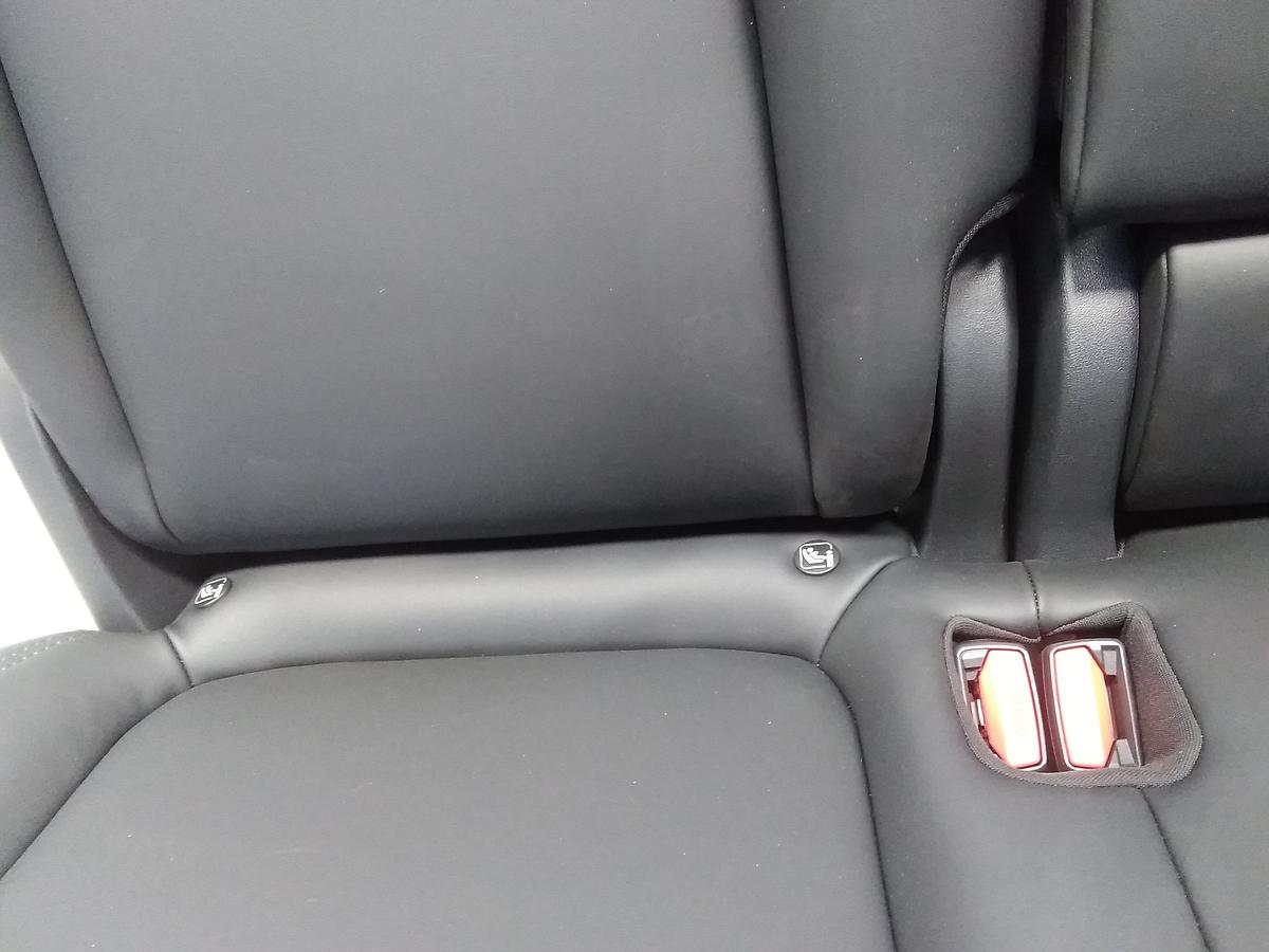 Tesla Model Y original Rücksitzbank Sitzbank hinten schwarz Pure Black