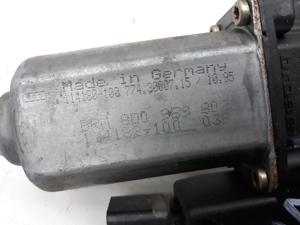 Audi A4 B5 Bj.1995 original Motor Fensterheber vorn rechts Brose 114182100