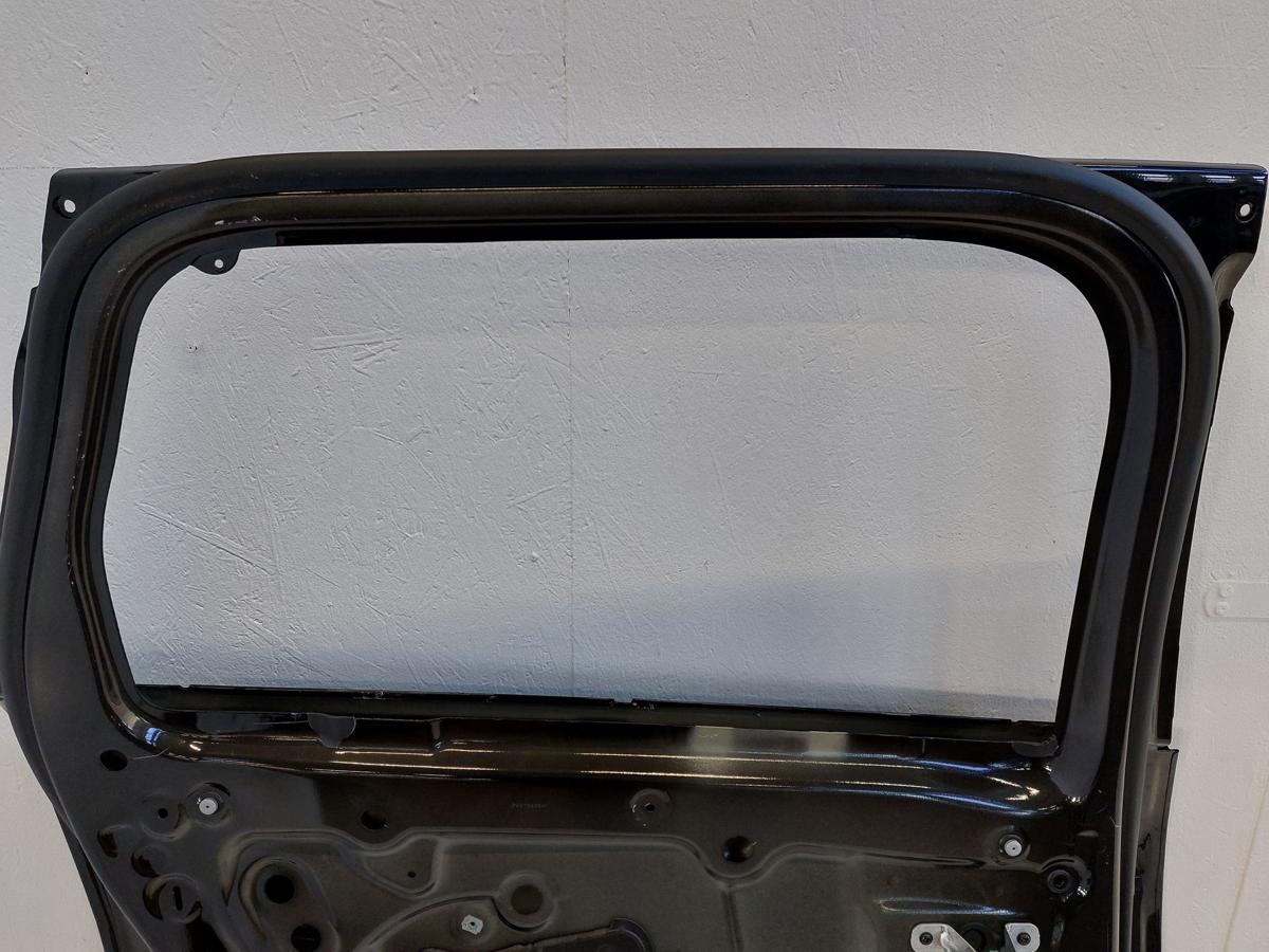 NIO EL6 Elektro SUV T&uuml;r hinten links Fondt&uuml;r im Rohbau Hintert&uuml;r schwarz