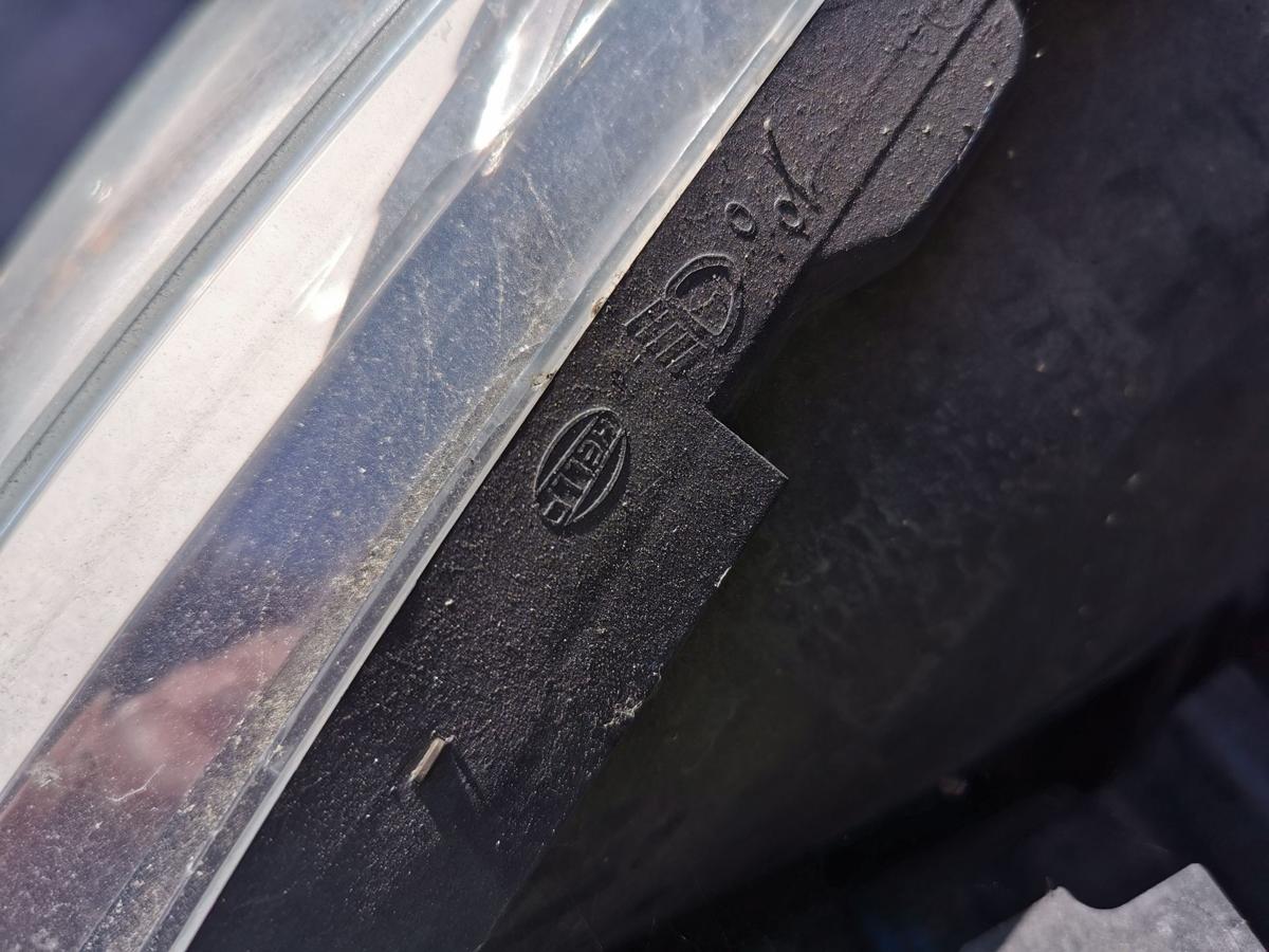 Citroen C4 Picasso U Xenonscheinwerfer Scheinwerfer Xenon vorn rechts Hella