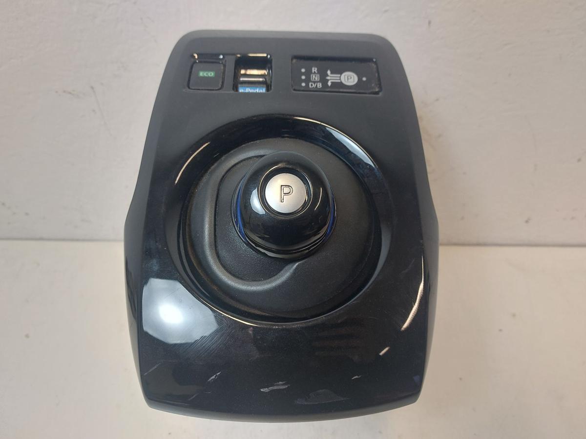 Nissan Leaf ZE1 40kWh Wählhebel Schaltknauf mit Blende für Fahrstufe