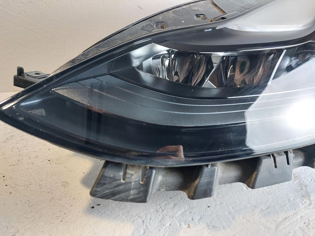 Tesla Model Y Scheinwerfer links Hauptscheinwerfer LED OEM HELLA Lampe