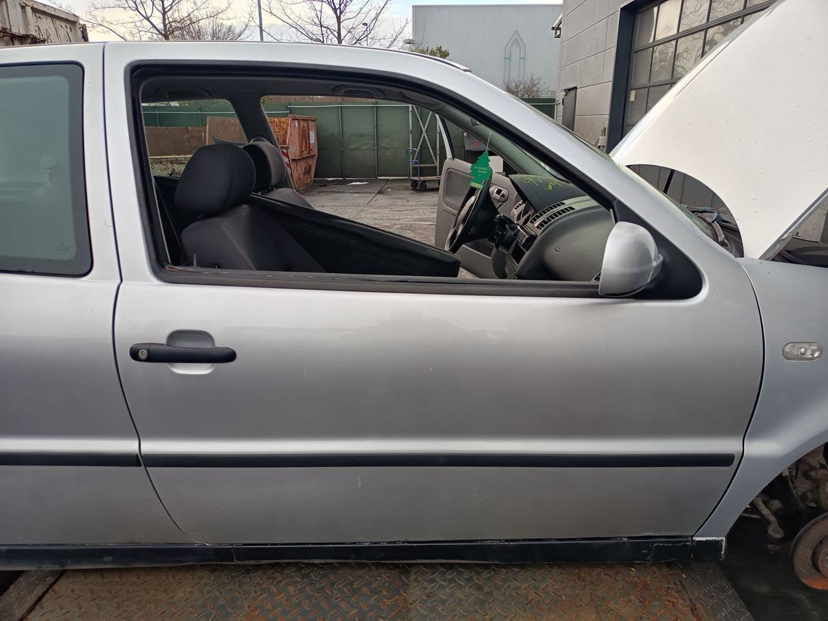 VW Polo III 6N2 original T&uuml;r rechts Beifahrer A7W Reflexsilber Bj 2001