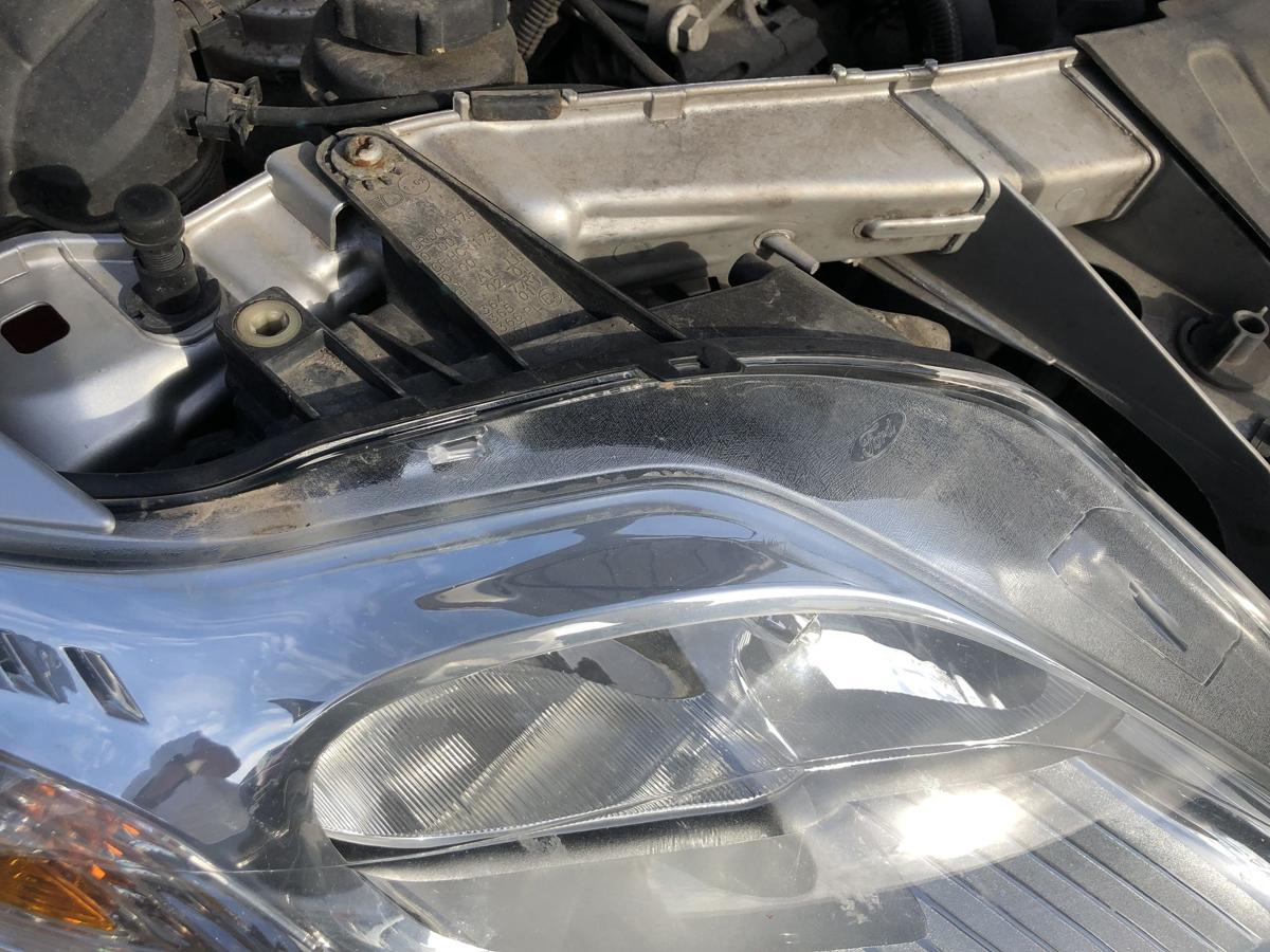 Ford Mondeo MK4 BA7 Turnier Scheinwerfer rechts Hauptscheinwerfer Halogen ab10