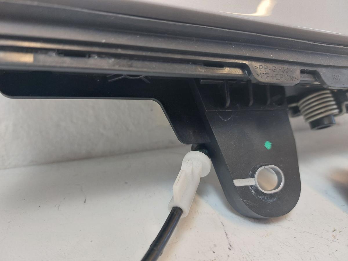 NIO ET7 Elektro Türgriff hinten rechts Außengriff Tür ausfahrbar beleuchtet