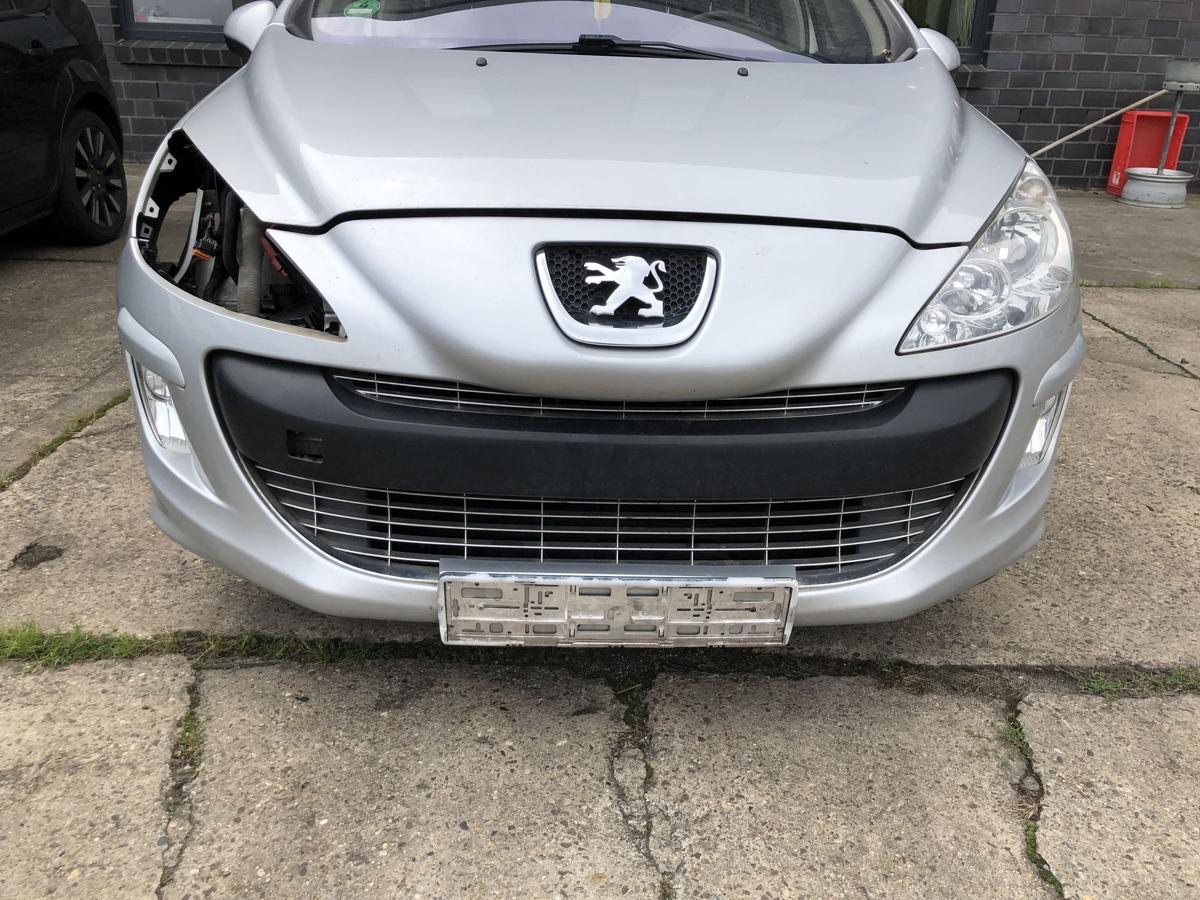 Peugeot 308 4E 4H SW Stoßfänger vorn Frontschürze mit Nebelscheinwerfer EZR