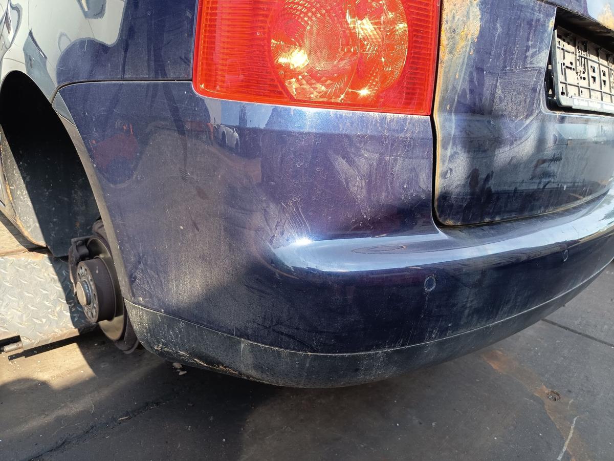 VW Touran 1T original Sto&szlig;stange hinten LB5N Indigoblau PDC vor Facelift Bj 06