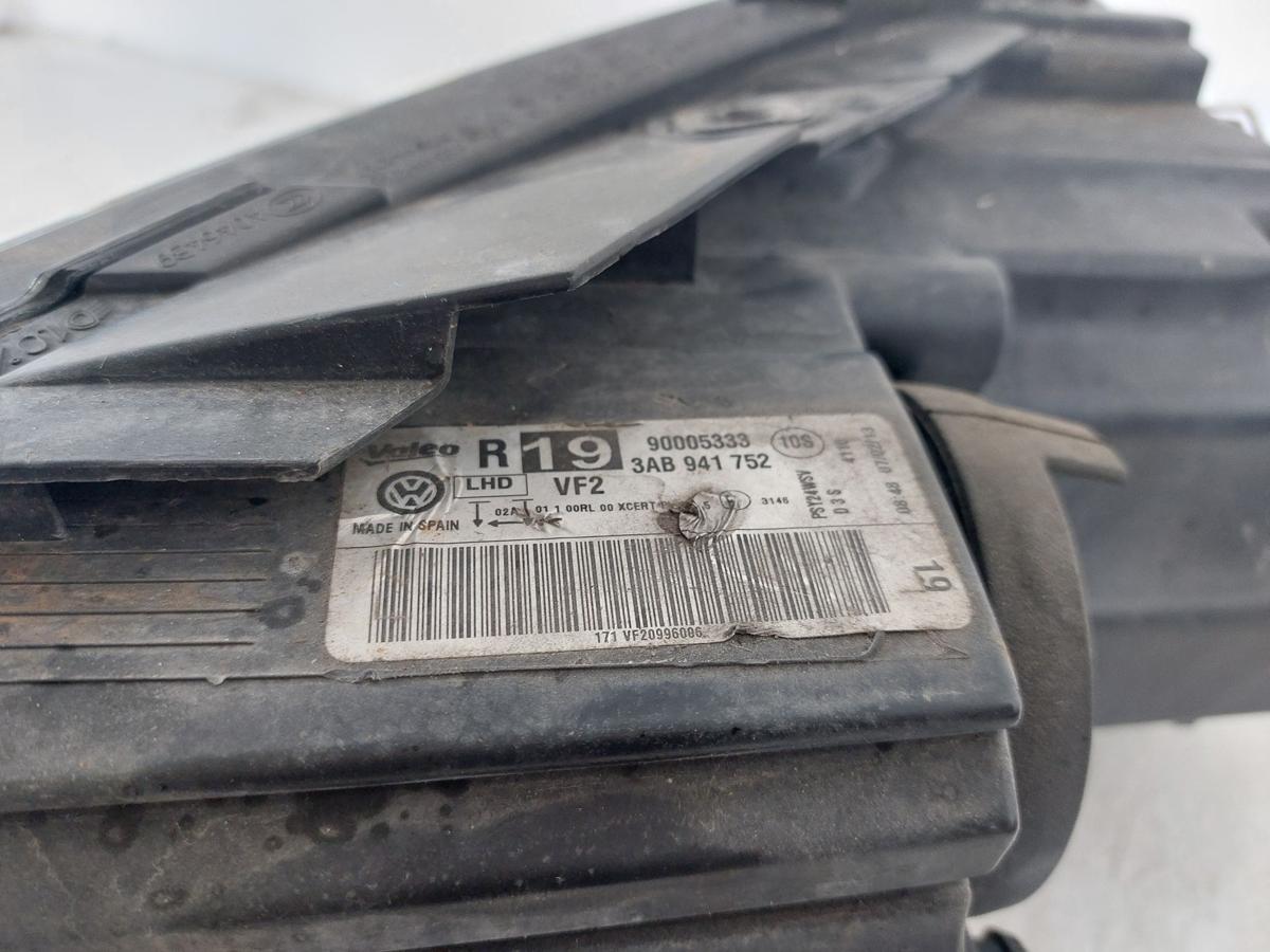 VW Passat 3C B7 Variant Satz Xenonscheinwerfer OEM Besch&auml;digt Bilder ansehen