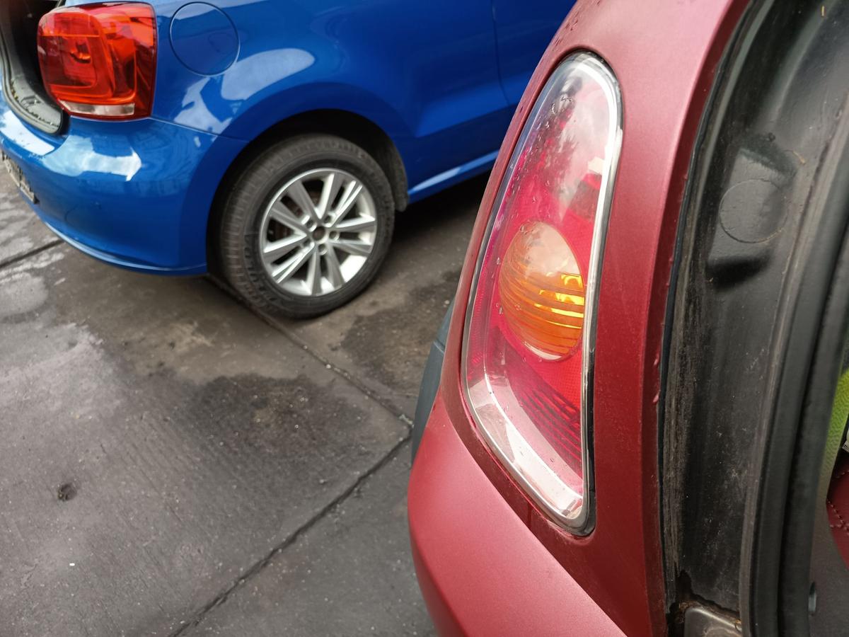 Mini One R50 original R&uuml;ckleuchte links Heckschlusslicht Bj 2004