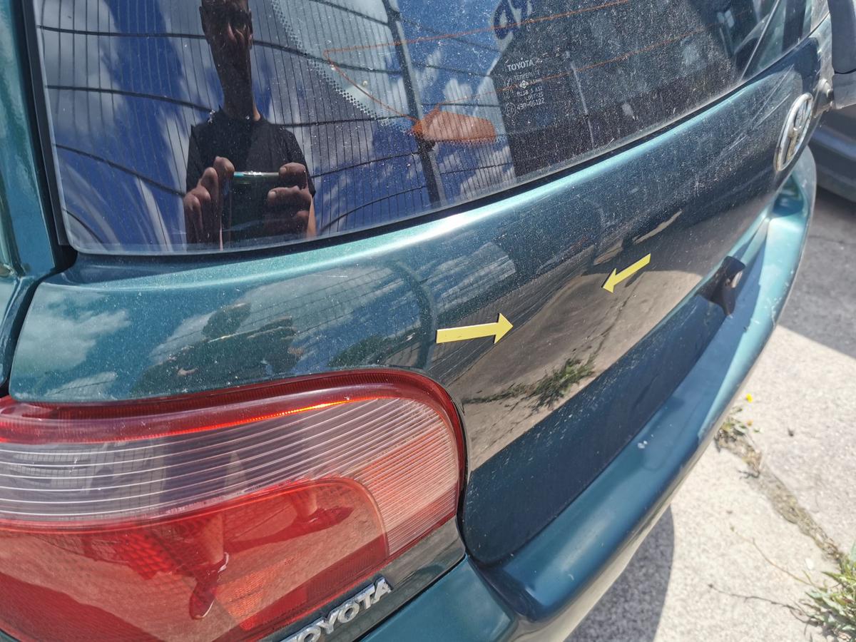 Toyota Yaris P1 Heckklappe Klappe Kofferklappe hinten 6R4 Dark Green 3 Türer