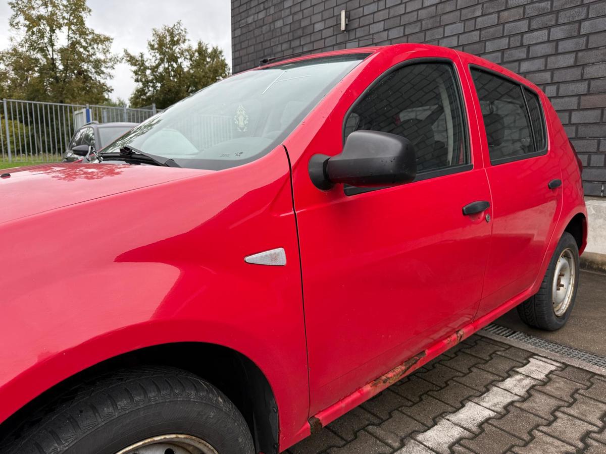 Dacia Sandero SD original Tür vorn links OV21D Red Passion Rohbau BJ09
