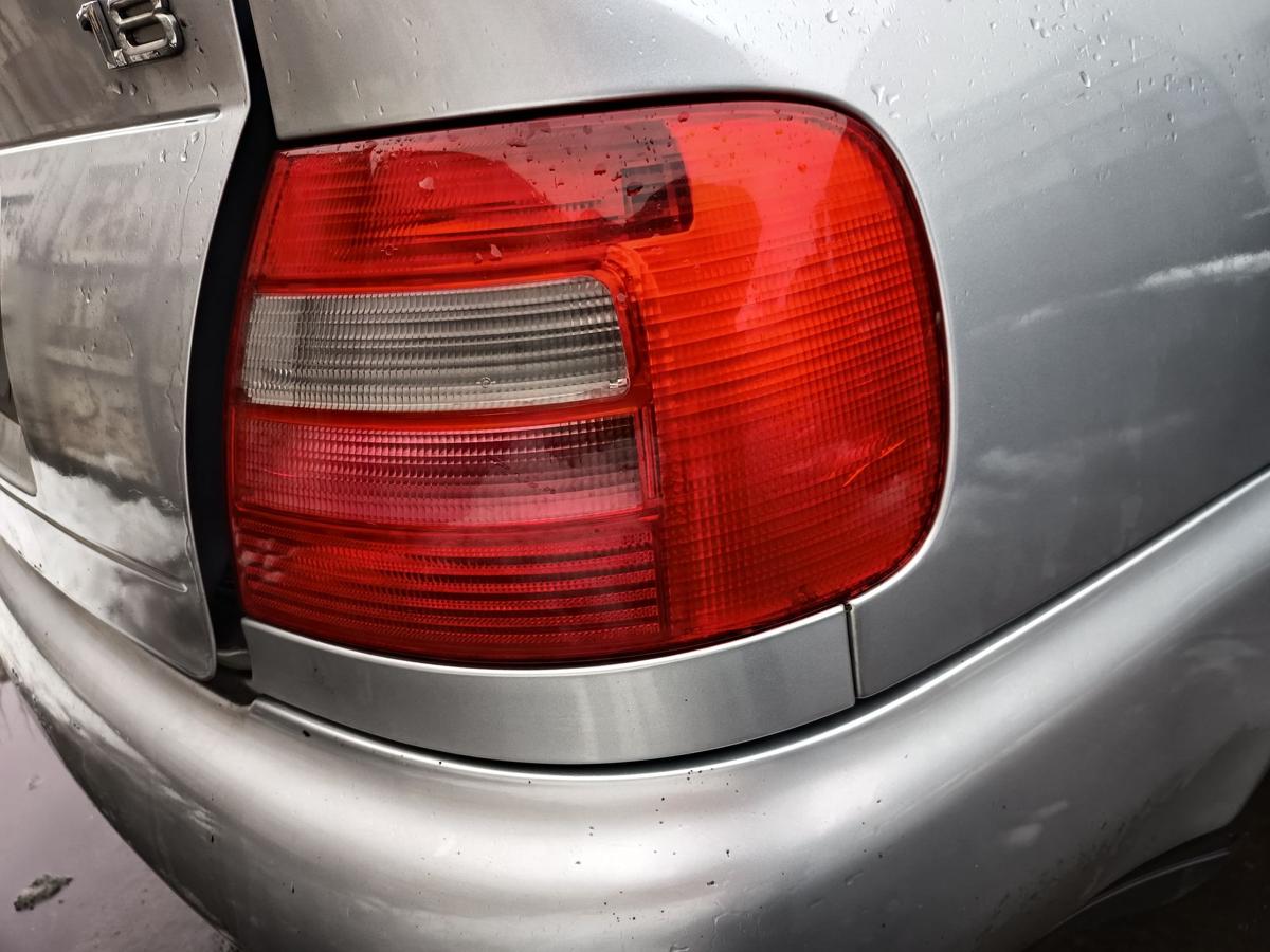 Audi A4 B5 original R&uuml;ckleuchte rechts Heck Schluss Licht Baujahr 1996