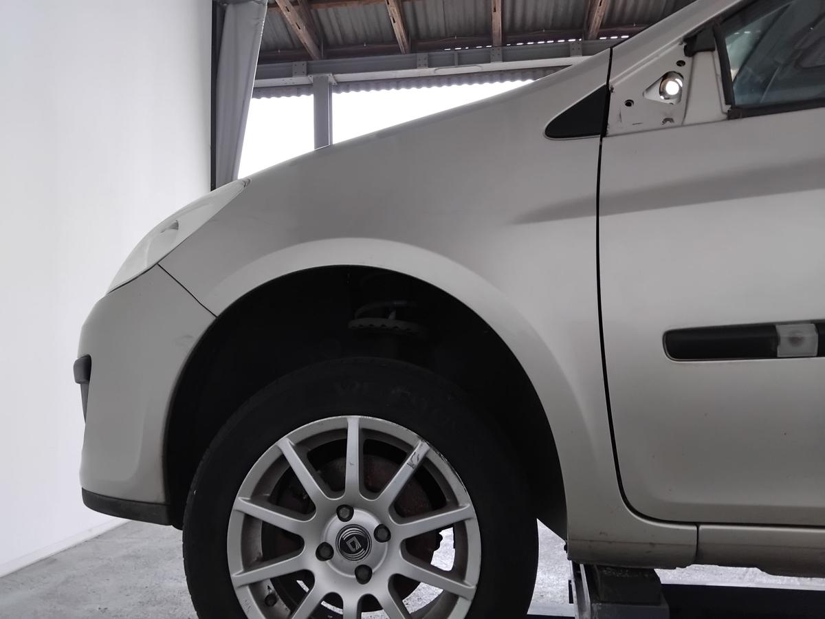 Renault Clio 3 original Kotflügel vorn links Index 185 TED11 Beige Poivre BJ2005