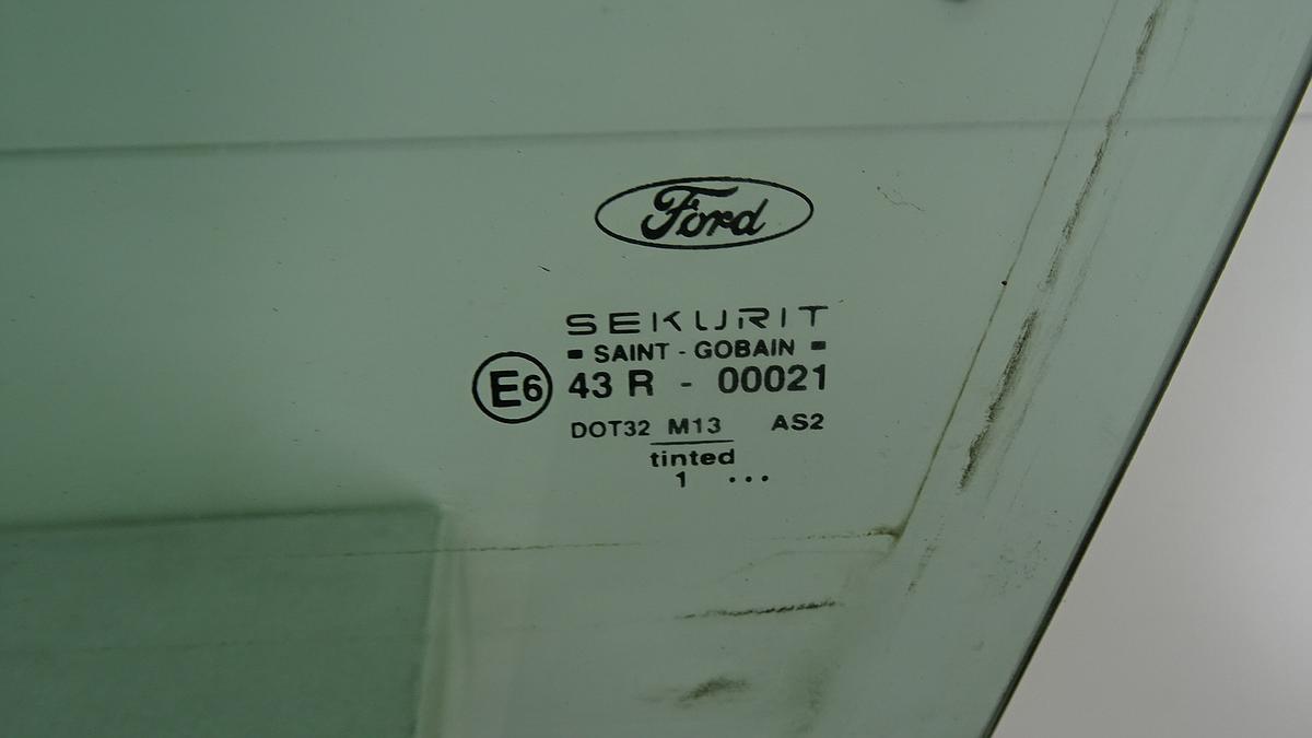 Ford Mondeo BWY Bj2002 Türscheibe vorn links in grüncolor